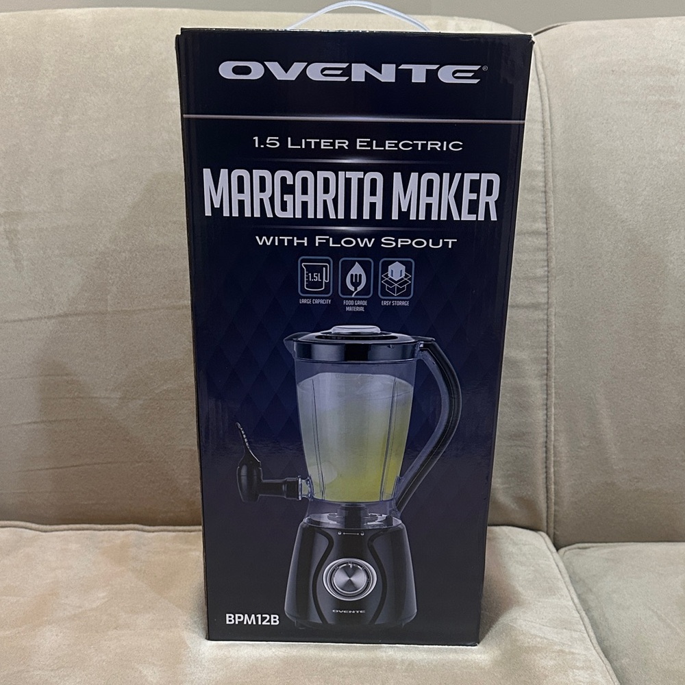 Ovente 1.5L Electric Margarita Maker - Black